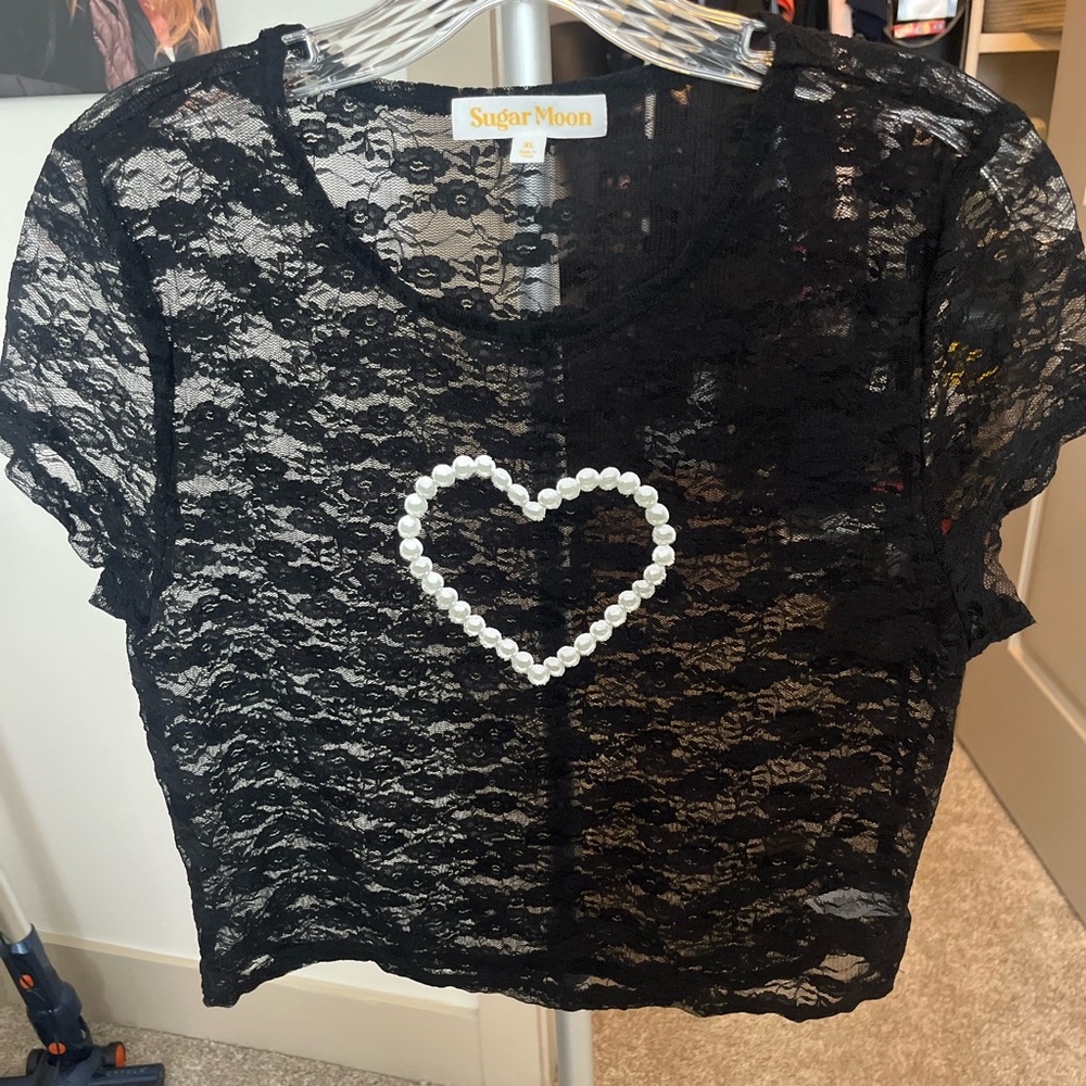 Lace top (juniors)
